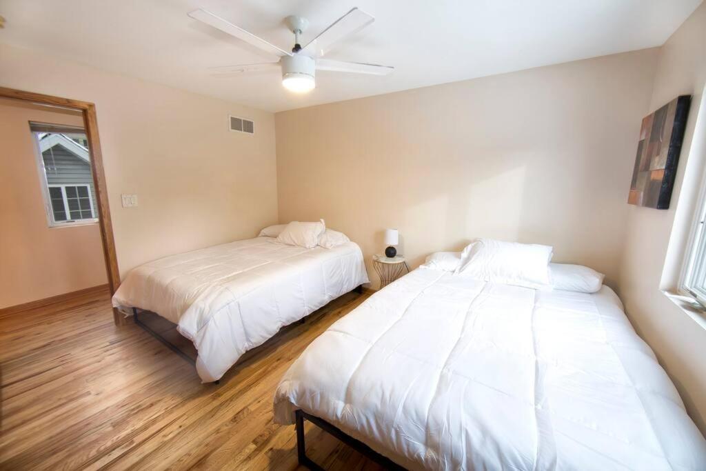 Tucked Away Off Brady - 4 Beds Daire Milwaukee Dış mekan fotoğraf