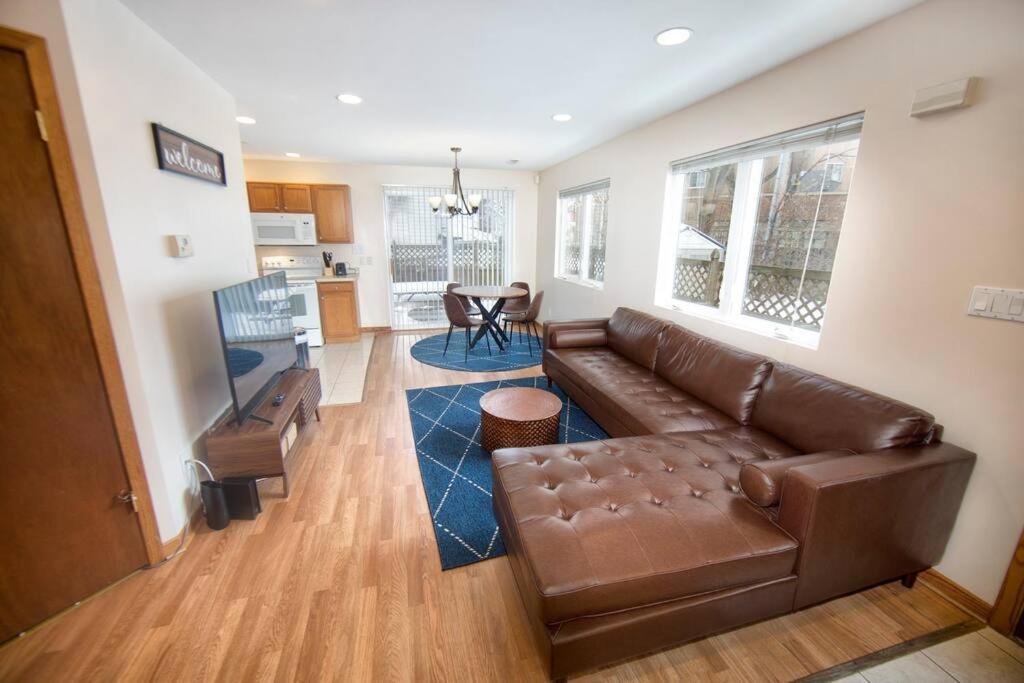 Tucked Away Off Brady - 4 Beds Daire Milwaukee Dış mekan fotoğraf