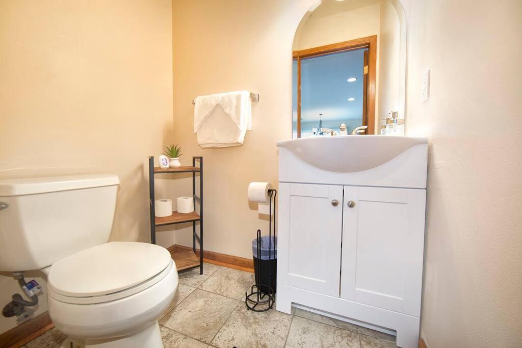 Tucked Away Off Brady - 4 Beds Daire Milwaukee Dış mekan fotoğraf