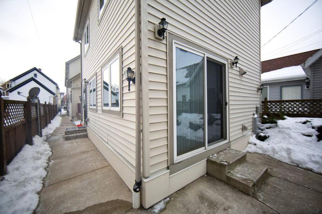 Tucked Away Off Brady - 4 Beds Daire Milwaukee Dış mekan fotoğraf